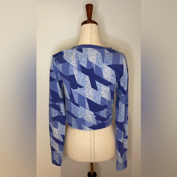 Nike long sleeve crop top: Blue - Picture 4 of 6